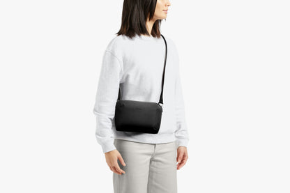Venture Travel Crossbody - US 8589
