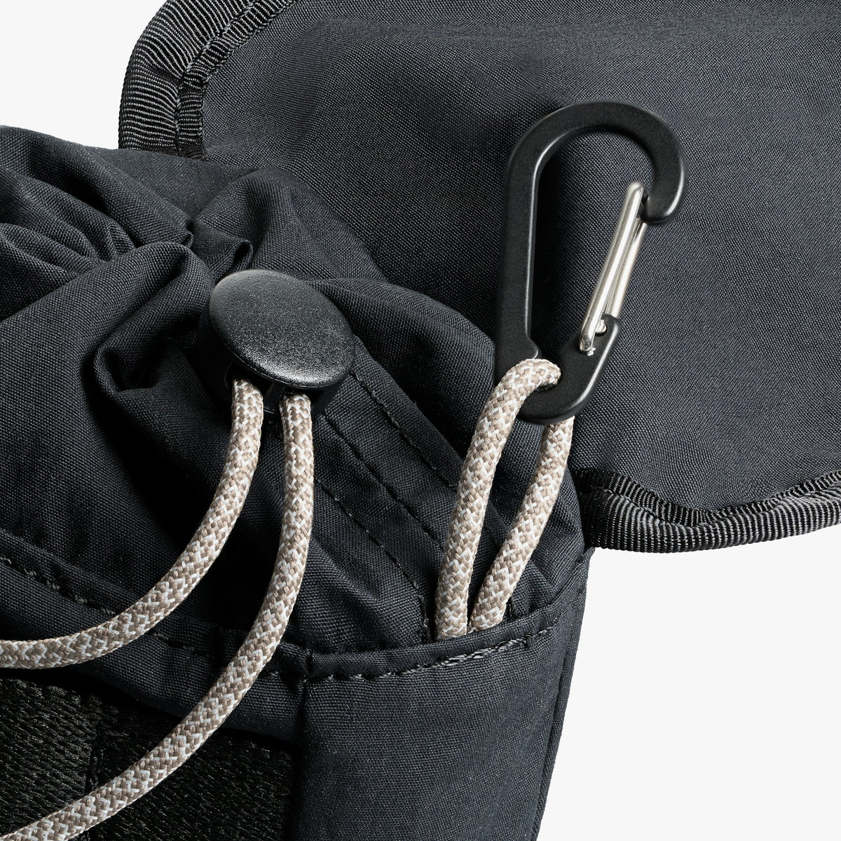 Cinch Pocket - US 6058