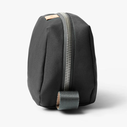 Toiletry Kit - US 8635