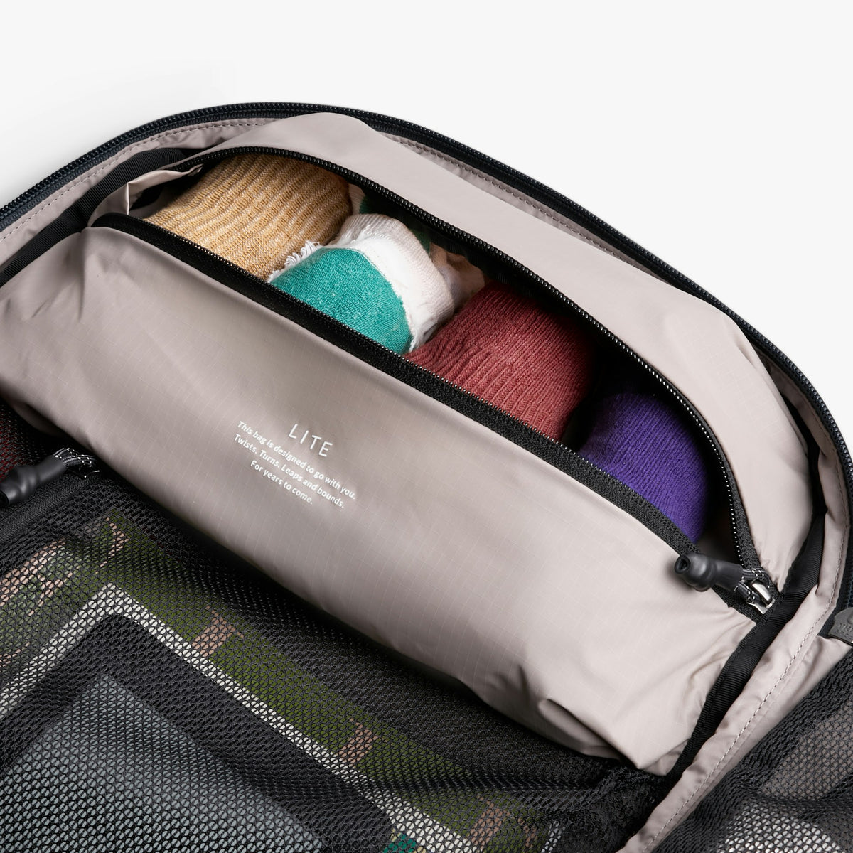 Lite Travel Pack 30L - US 9281