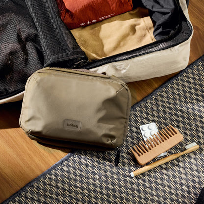 Hanging Toiletry Kit - US 3698